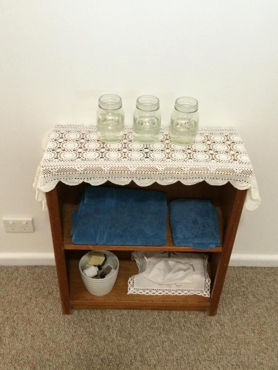 קונאבאראבן Langley Cottage B&B מראה חיצוני תמונה
